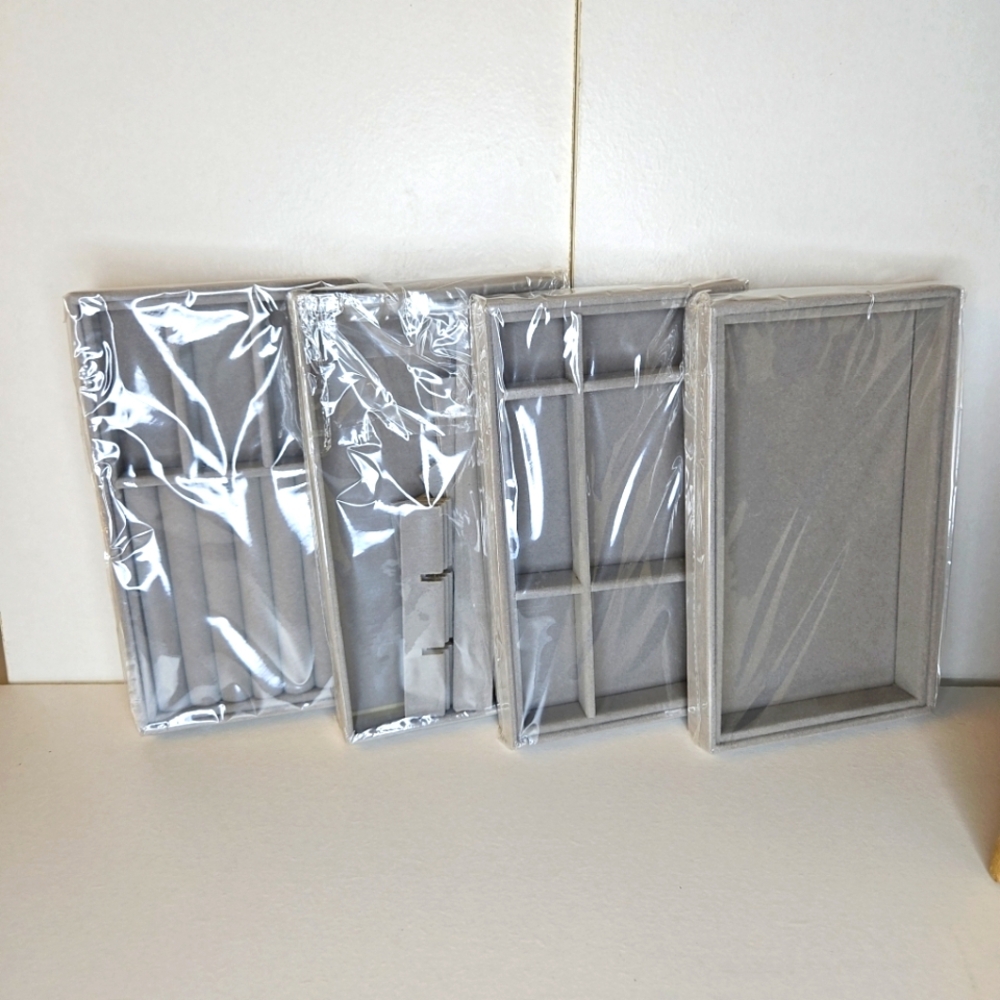 Gray Jewelry Organizer Set